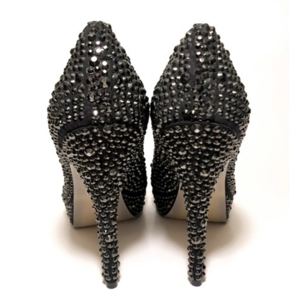Gorgeous Enzo Pumps